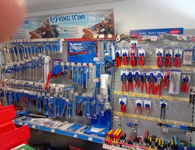 QUINCAILLERIE – DROGUERIE