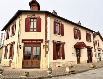 À LOUER – LOCAUX COMMUNAUX DE PLUS DE 260M²       !! BELLE OPPORTUNITÉ !!