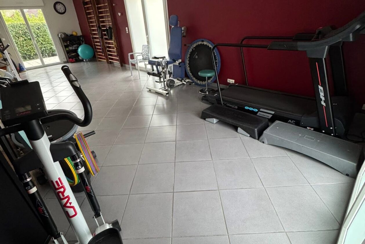 REMPLACEMENT D&rsquo;UN MASSEUR-KINÉSITHÉRAPEUTE À AVERMES proche MOULINS