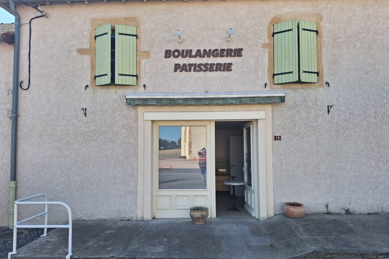 BOULANGERIE & MULTISERVICES